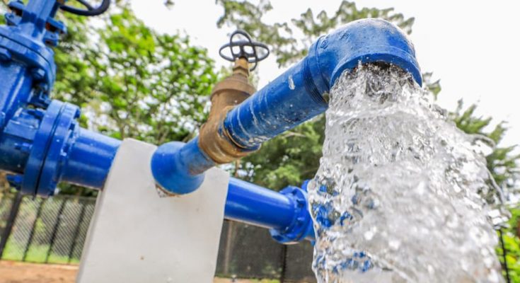 AGUA-ANDA-BUENA--735x400